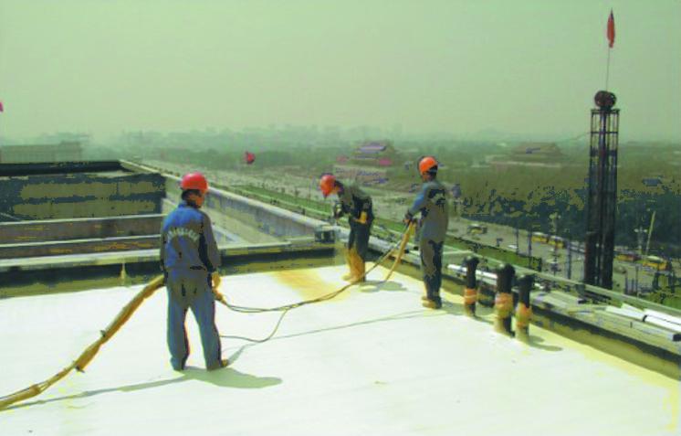 聚氨酯噴涂機的特點和操作技術(shù)(圖1)